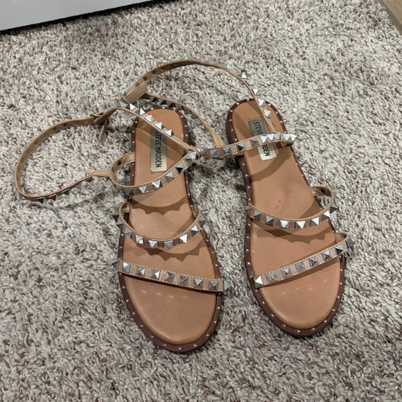 Steve Madden Shoes - Steve Madden Brown Sandals with Silver Studs